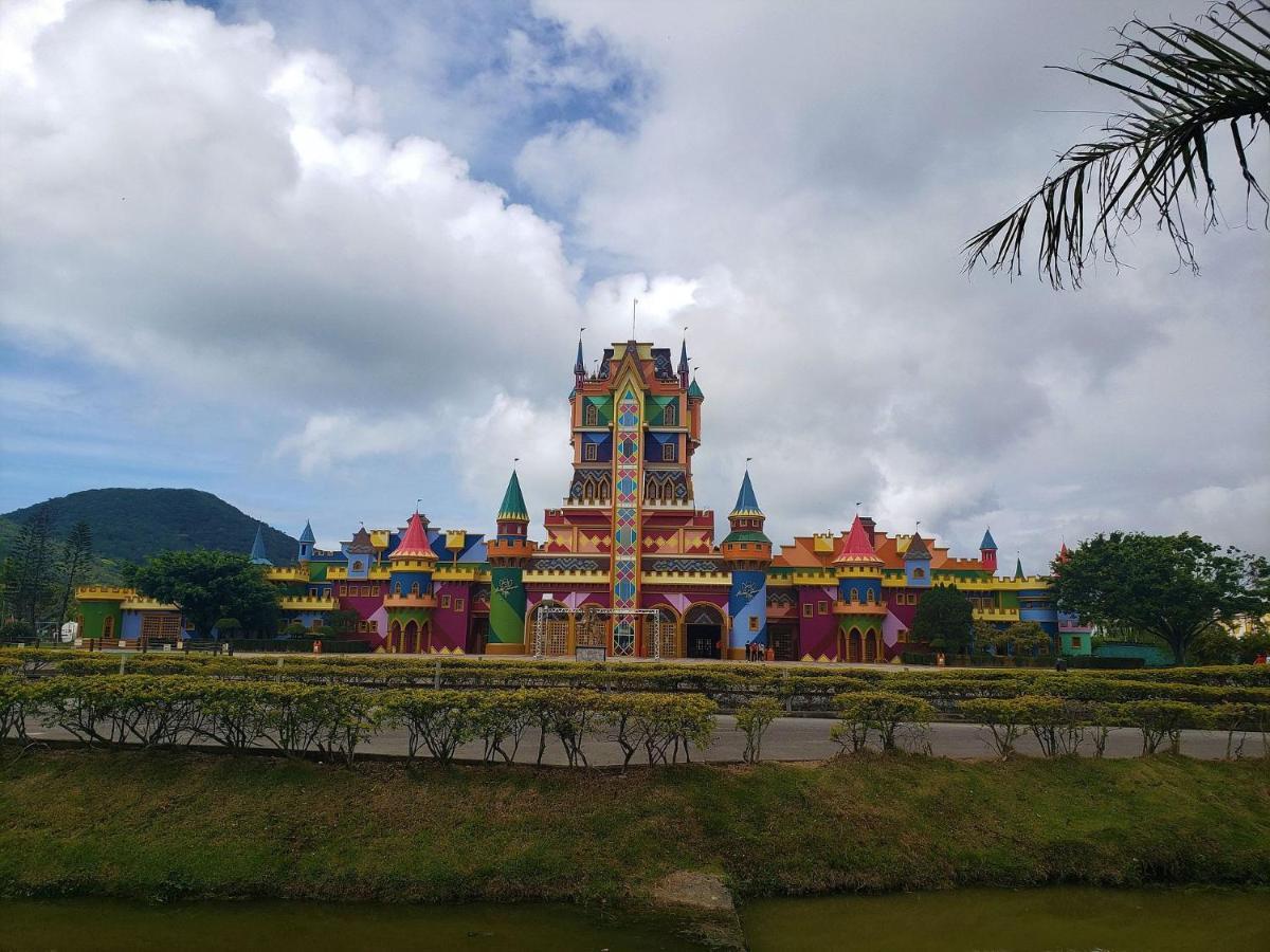 Apto Nantes Com Vista Pro Beto Carrero World Penha  Exterior photo